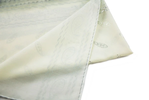 Biricik Anneme Özel Silindir Kutulu Set - İnci Tesbihli - Varaklı Kesik Elyaf Mevlid Örtülü - Krem Renk - Resim 4