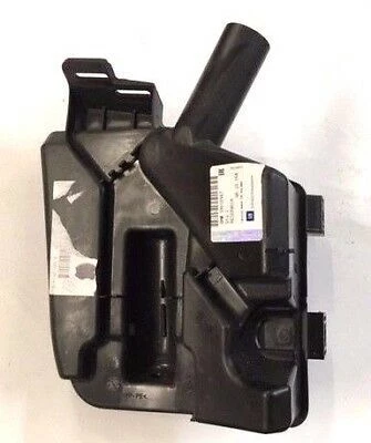 Opel Astra K Silecek Su Deposu Gm,39155356 ürün görseli 1