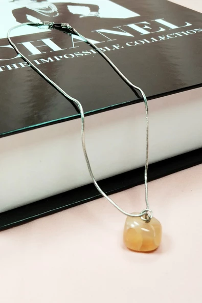 Kalsit Doğal Taşı Zincirli El Yapımı Kolye Uç: 1,5 cm Zincir: 20 cm Kutulu - Resim 3