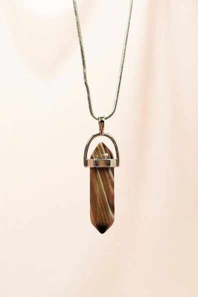 Kahverengi Akik Doğal Taşı Zincirli El Yapımı Tasarımlı Kolye Uç: 3,5 cm Zincir: 20 cm Kutulu ürün görseli