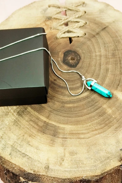 Turkuaz Doğal Taşı Zincirli El Yapımı Tasarımlı Kolye Uç: 3,5 cm Zincir: 20 cm Kutulu - Resim 4