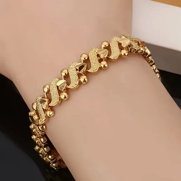 Gold Renk Otantik Motif Model Özel Günler Zarif Tasarım Yüksek Kaliteli Parlak Bileklik