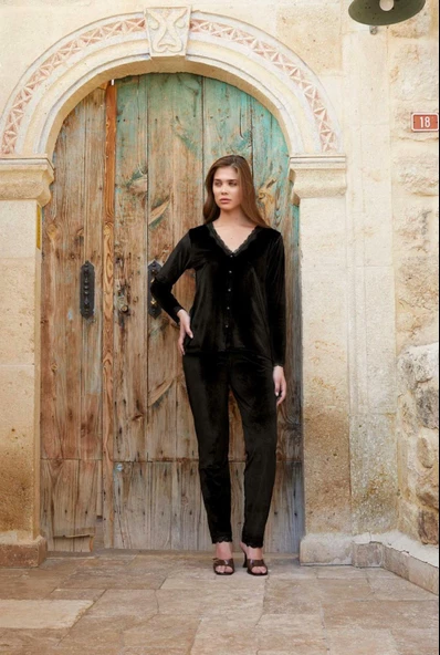 Aydoğan Kadın Kadife Dantel Detaylı Önü Düğmeli Pijama Takımı - 2