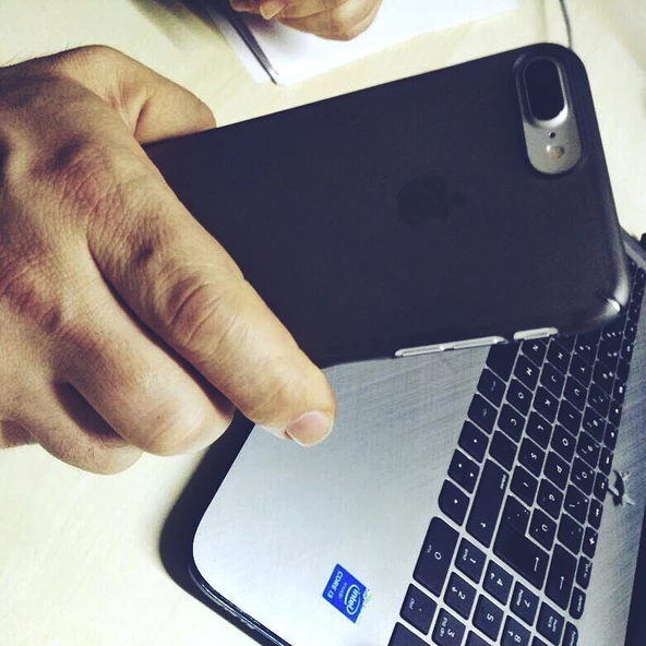 Ringke Slim Frost iPhone 7/8 ile Uyumlu KIlıf Black İnce Buzlu Transparan - 4
