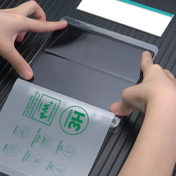 Samsung Galaxy Z Fold 5 - Ekran Koruyucu Hizalama Aparatlı S-Fit Body Ekran Koruyucu - Resim 6