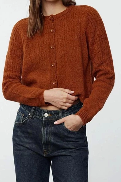 Kadın Moda Şık Crop Bisiklet Yaka Regular Yumuşak Dokulu Ajurlu Delikli Triko Hırka - 3