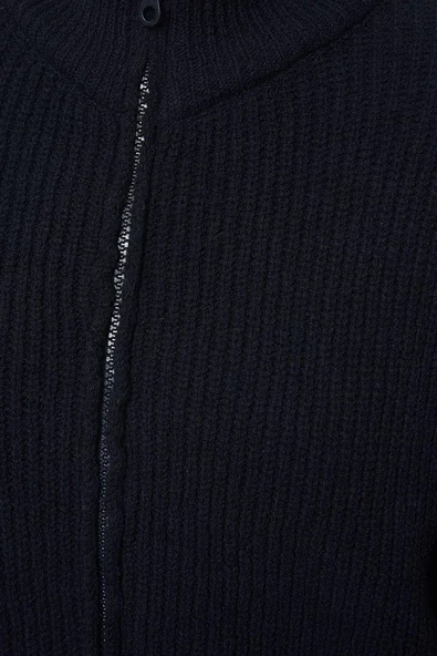 Kadın Moda Regular Dik Yaka Oversize Geniş Kalıp Yumuşak Dokulu Cep Detaylı Triko Hırka - 4