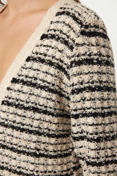Kadın Moda Şık Regular V Yaka Slim Yumuşak Dokulu Buklet Triko Hırka - 4