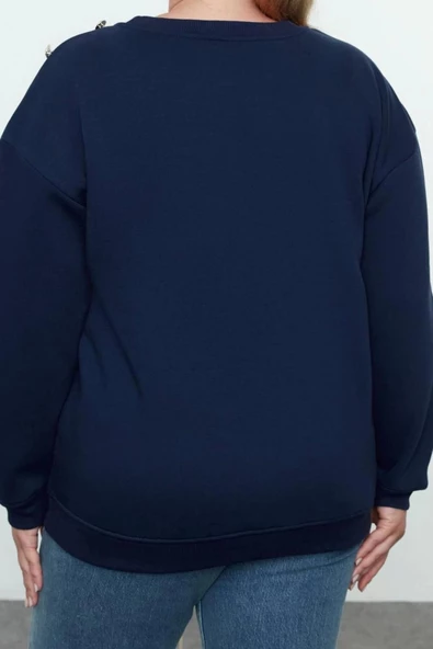 Kadın Büyük Beden Boyfriend Bisiklet Yaka Düşük Kol Düğme ve Nakışlı İçi Polar Örme Sweatshirt - 4