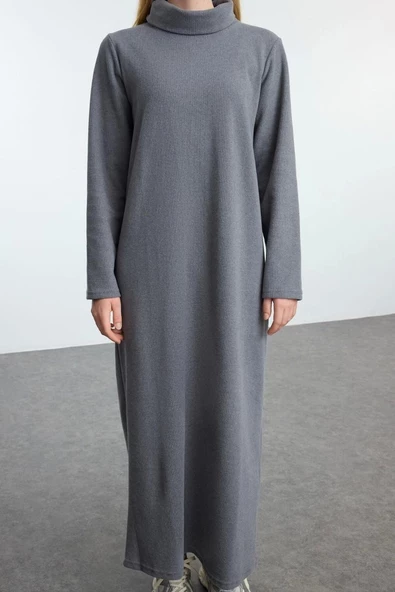 Kadın Moda Şık Tesettür Maxi Boy Dik Yaka Regular Örme Elbise