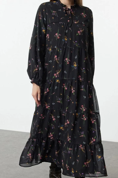 Kadın Moda Şık Tesettür Uzun Dik Yaka Oversize Çıtır Çiçek Desenli Yaka Detaylı Dokuma Elbise - 2