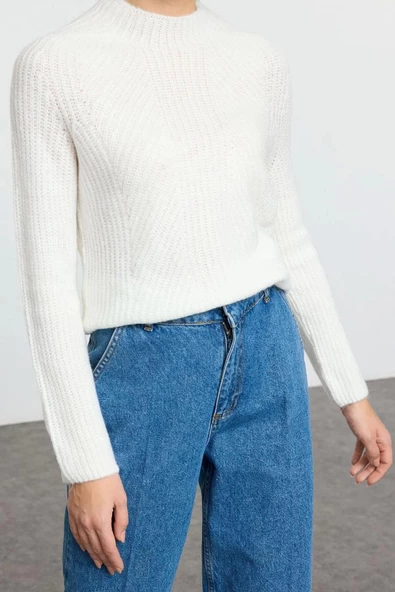 Kadın Moda Şık Dik Yaka Reglan Kol Regular Yumuşak Dokulu Triko Kazak