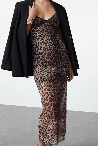 Kadın Moda Şık Midi Boy V Yaka Fitted Vücuda Oturan Leopar Desenli Tül Dokuma Elbise - 2