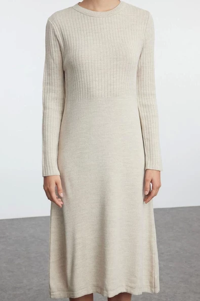 Kadın Moda Şık Midi Boy Dik Yaka Oversize Geniş Kalıp Triko Süveterli Elbise