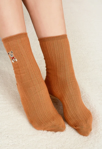 Turuncu Nakışlı Ayıcık Desenli Uzun Soket Çorap