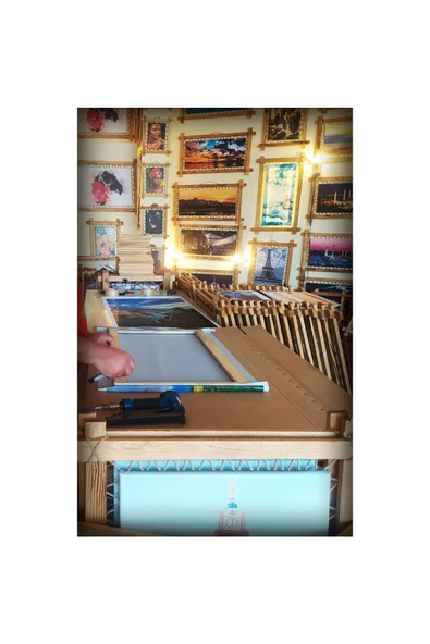 Kanvas Tablo Dünyaca Ünlü Kaplumbağa Terbiyecisi Led Işıklı - 70 x 100 cm - Resim 5