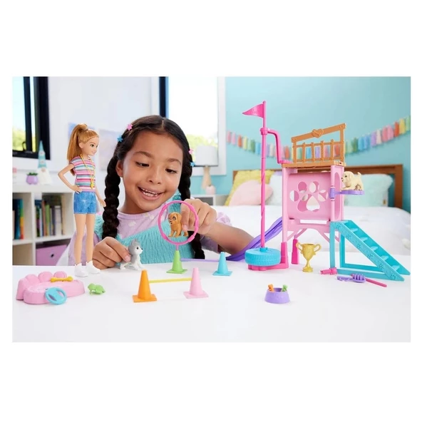Barbie Stacie'nin Köpekçik Oyun Parkı HRM10 - 4