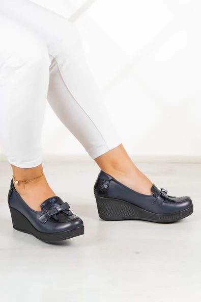 Erkan Saçmacı Emma Lacivert Yılan Hakiki Dana Derisi Fiyonklu Yuvarlak Burun Dolgu Topuklu Günlük Ayakkabı - Resim 5