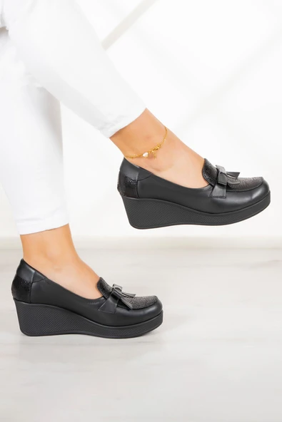 Erkan Saçmacı Emma Siyah Yılan Hakiki Dana Derisi Fiyonklu Yuvarlak Burun Dolgu Topuklu Günlük Ayakkabı - Resim 3