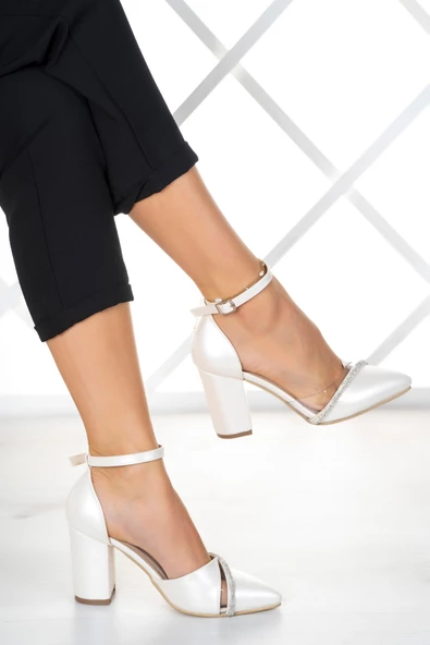 Erkan Saçmacı Samira Sedef Vegan Taşlı Şeffaf Tasarımlı Ayakkabı