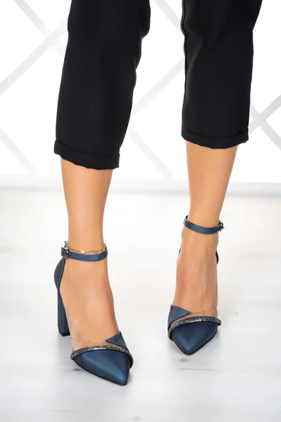 Erkan Saçmacı Samira Lacivert Saten Taşlı Şeffaf Tasarımlı Ayakkabı - 3