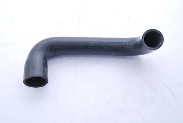 Renault R12 Toros Motor Radyatörü Üst Hortum (1990-2002) 1.4 7700537797
