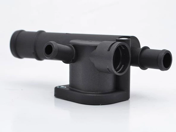 Volkswagen Touran Su Flanşi (2003-2007) 2.0 TDI 038121132G ürün görseli