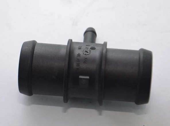 Volkswagen Golf Su Flanşi (2004-2009) 1.4TSI 1K0121087D - Resim 2