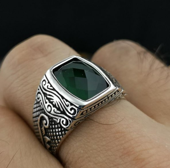 Özel İşlemeli Yeşil Zirkon Taşlı 925 Ayar Gümüş Yüzük - Resim 2