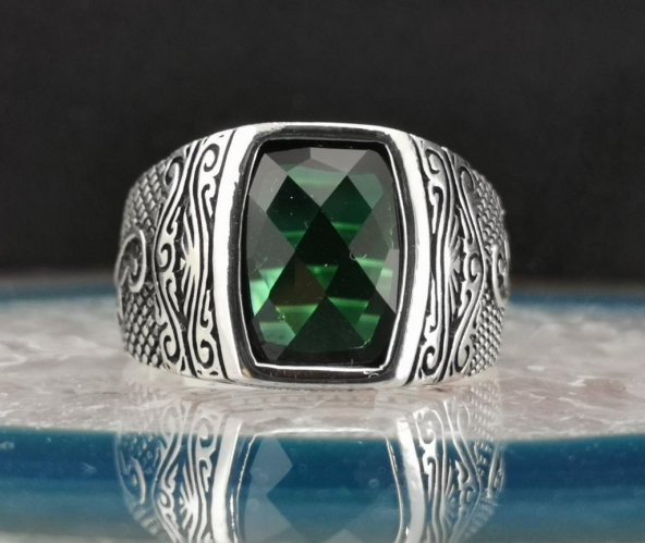 Özel İşlemeli Yeşil Zirkon Taşlı 925 Ayar Gümüş Yüzük - Resim 4
