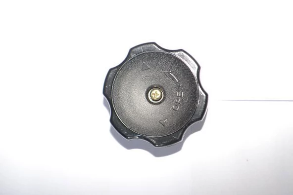 Mitsubishi L200 Yağ Kapaği (2003-2013) 2.5 MD354664 ürün görseli