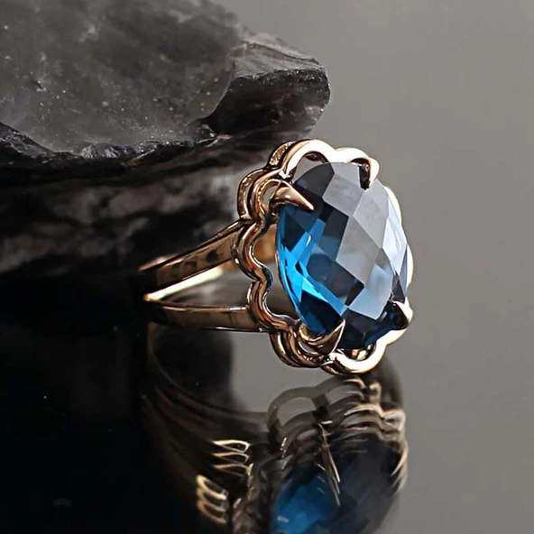 14 Ayar Altın Mavi Topaz Taşlı Yüzük ürün görseli