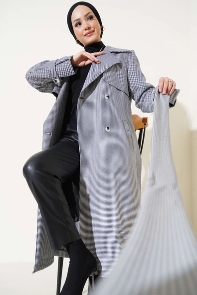 Karışık Desen Kuşaklı Kaban Beyaz ürün görseli 1