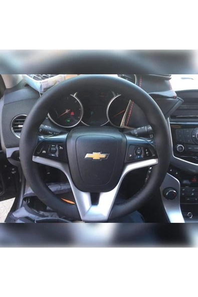 DİKİŞLİ DİREKSİYON KILIFI SİYAH DERİ MAVİ DİKİŞLİ CHEVROLET CRUZE İÇİN ürün görseli