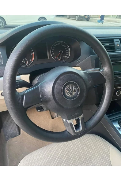 DİKİŞLİ DERİ DİREKSİYON KILIFI DAMARLI SİYAH DERİ SİYAH DİKİŞLİ VOLKSWAGEN POLO ürün görseli