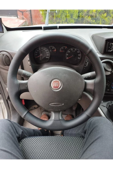 DİKİŞLİ DİREKSİYON KILIFI İTHAL NOKTALI DAMARLI SİYAH DİKİŞLİ FIAT DOBLO İÇİN ürün görseli