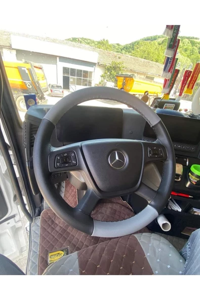 DİKİŞLİ DİREKSİYON KILIFI SİYAH/GRİ-SİYAH DİKİŞ MERCEDES TIR ürün görseli