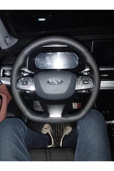 DİKİŞLİ DİREKSİYON KILIFI DAMARLI NOKTALI DERİ SİYAH DİKİŞLİ CHERY TİGGO 8 İÇİN ürün görseli