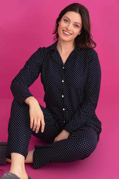 Puantiyeli Önü Düğmeli Süet Pijama Takımı Lacivert