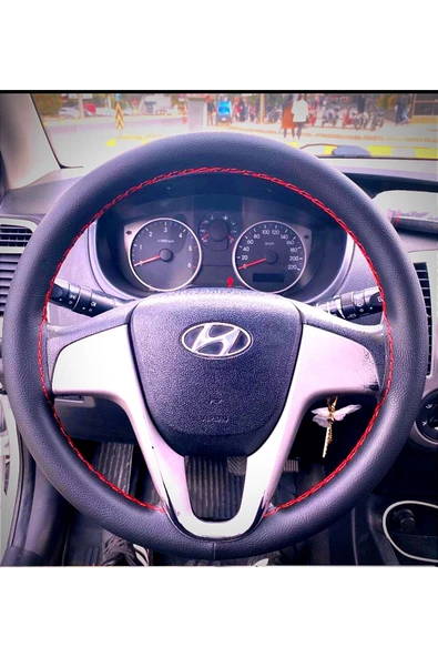 DİKİŞLİ DİREKSİYON KILIFI SİYAH DERİ KIRMIZI DİKİŞLİ HYUNDAİ İ20 İÇİN ürün görseli