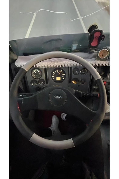 DİKİŞLİ DİREKSİYON KILIFI SİYAH/GRİ DERİ FORD CARGO ŞAHİN BAKIŞLI TIR KAMYON İÇİN ürün görseli