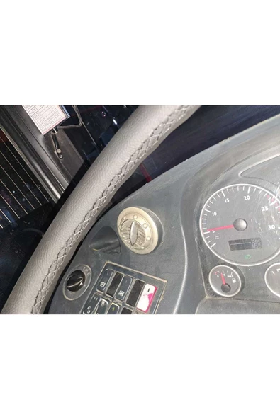 DİKİŞLİ DİREKSİYON KILIFI SİYAH DERİ SİYAH DİKİŞLİ MAN OTOBÜS İÇİN - Resim 2