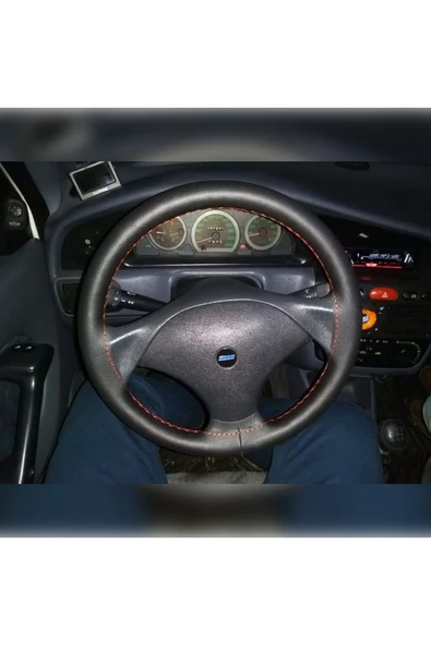 DİKİŞLİ DİREKSİYON KILIFI SİYAH DERİ KIRMIZI DİKİŞLİ FIAT PALİO İÇİN ürün görseli