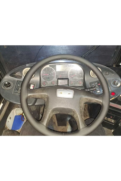 DİKİŞLİ DİREKSİYON KILIFI SİYAH DERİ SİYAH DİKİŞLİ MAN OTOBÜS İÇİN ürün görseli