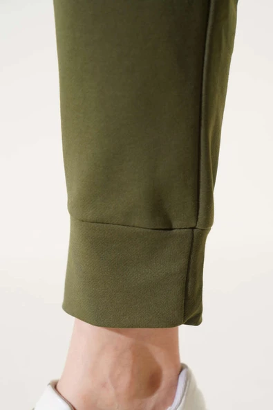 Bel Lastikli Dar Paça Basic Pantolon Haki - Resim 4