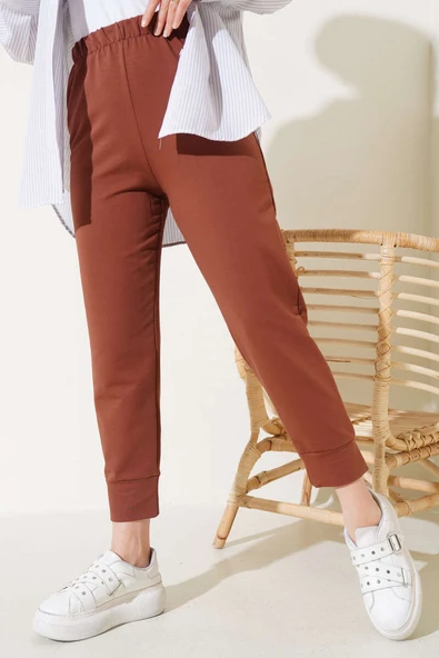 Bel Lastikli Dar Paça Basic Pantolon Kahve - Resim 2