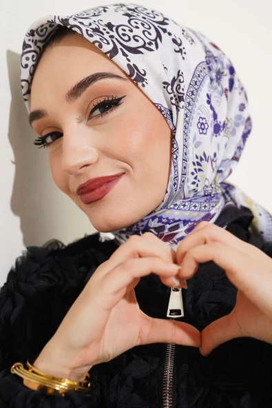 Etnik Çiçekli Soft Eşarp Siyah Mor ürün görseli 1