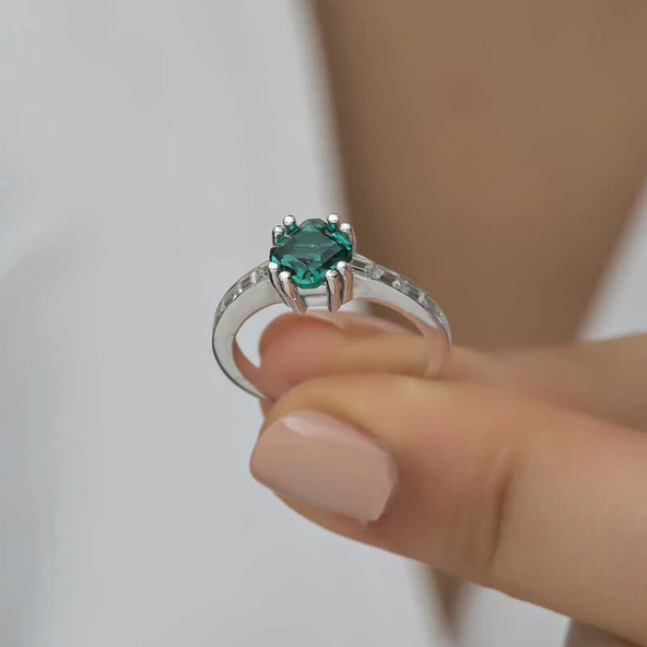 Gümüş Yeşil Baget Tek Taş Kadın Yüzük SL4720 - Resim 7