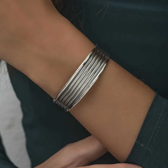 Gümüş Eskitme Desenli Kadın Bilezik SL4965 - Resim 2