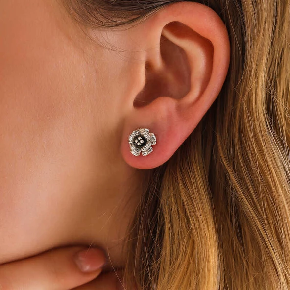 Gümüş Çivili Gül Kadın Küpe SL6009 - Resim 2